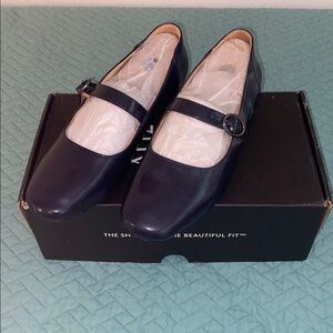 Naturalizer Kelly Deep blue Patent leather Mary Jane Shoes Size:7W